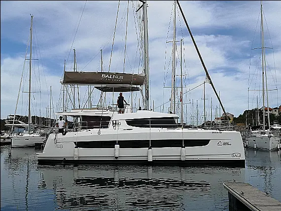 Bali 4.8 