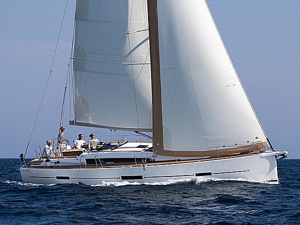 Dufour 460 