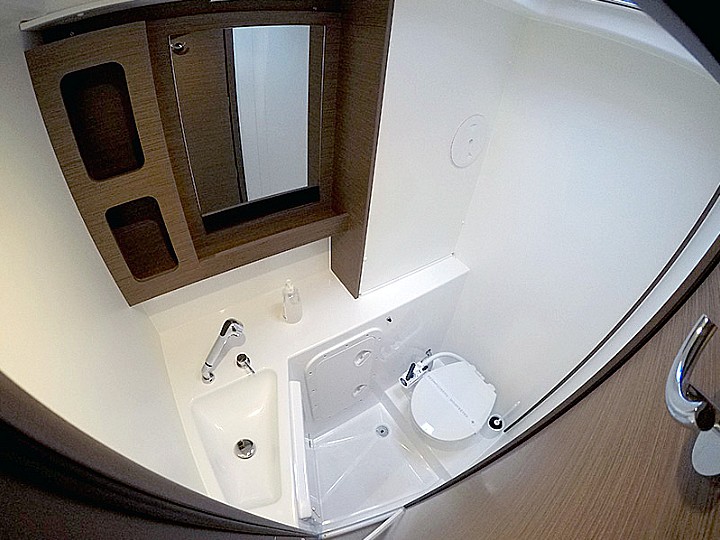 Lagoon 42 - 