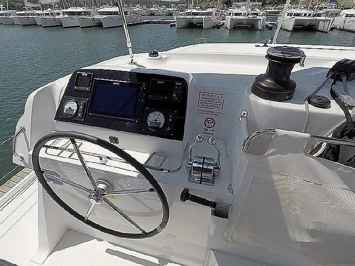 Lagoon 42 - 