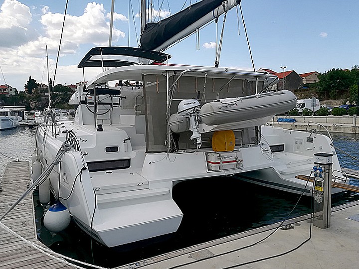 Lagoon 42 - 