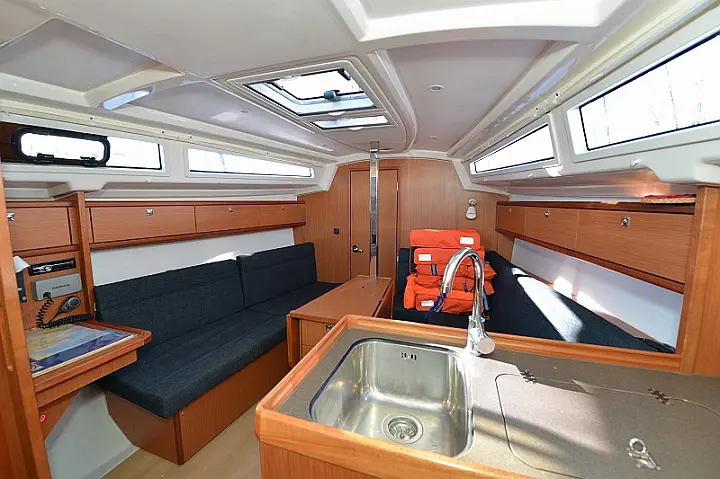 Bavaria Cruiser 33 - KARLO
