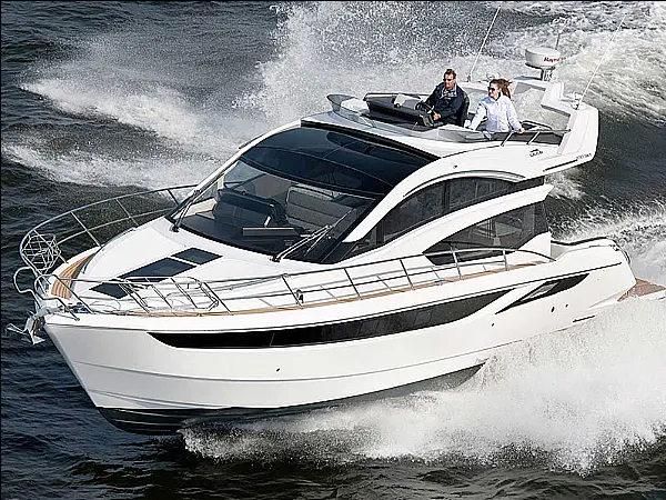 Galeon 430 Skydeck