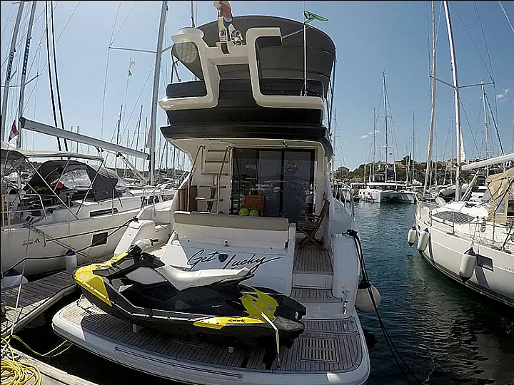 Fairline Squadron 50 - Fairline Squadron 50