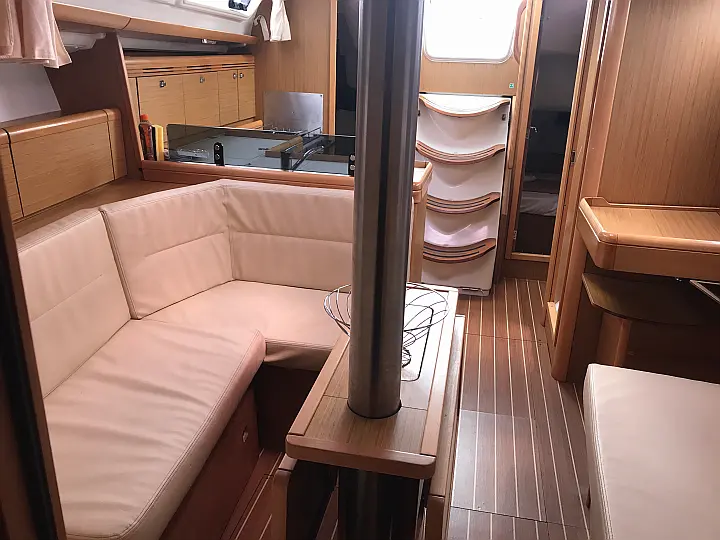 Sun Odyssey 36i - 