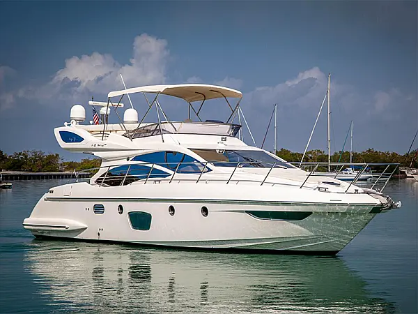 Azimut 47 Fly