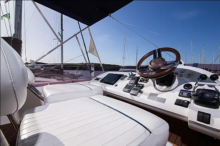 Fairline Phantom 50 - 