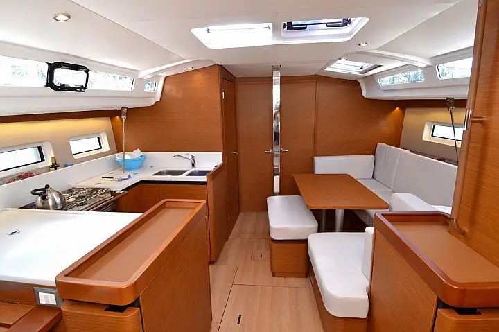 Sun Odyssey 440 - 