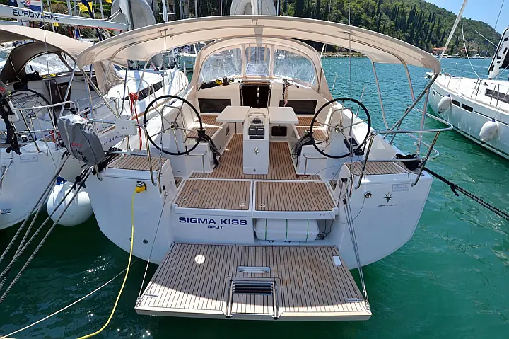 Sun Odyssey 440 - 