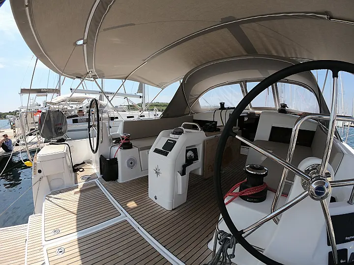 Sun Odyssey 490 - 