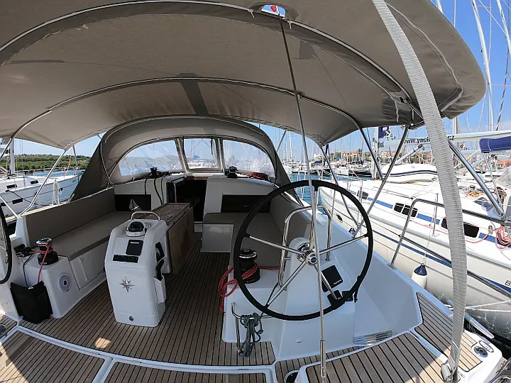 Sun Odyssey 490 - 