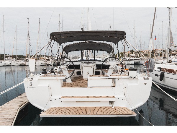 Benetau Oceanis 51.1
