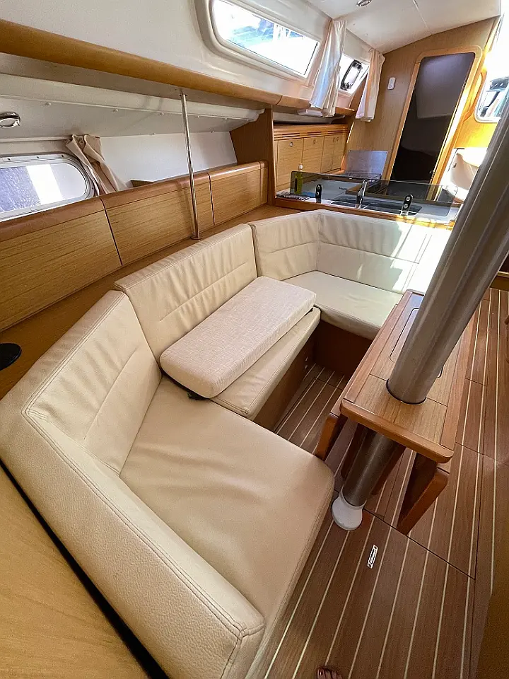 Sun Odyssey 36i - 