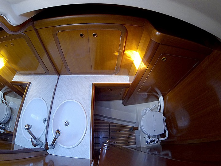 Grand Soleil 46.3 - Bathrooom