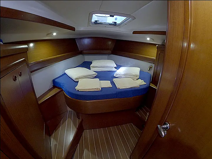 Grand Soleil 43 - Master cabin