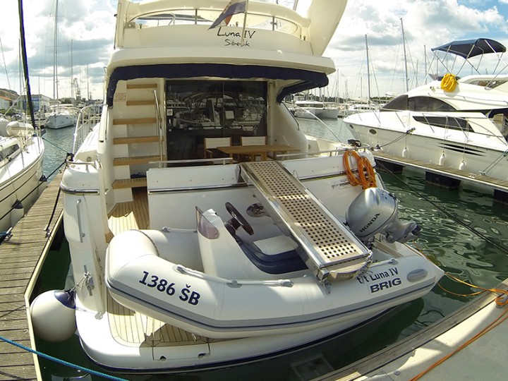Fairline Phantom 50 - 