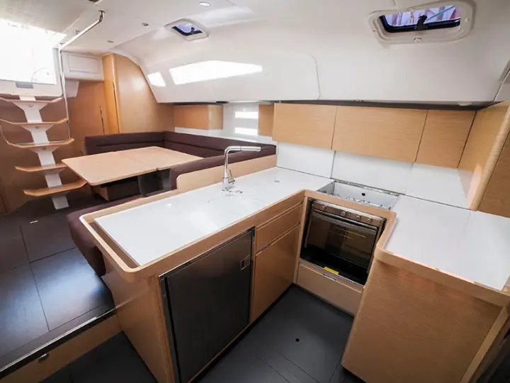 Elan 494 Impression  - interior